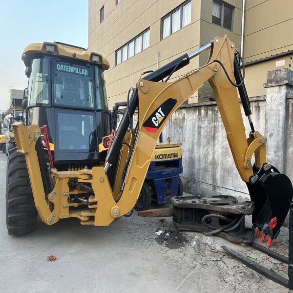 Cat Backhoe loader