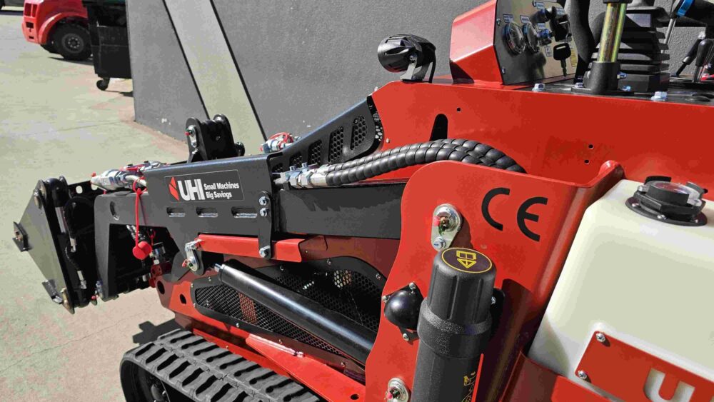 UHI Machinery UMT1000 455kg Rated Load. 24hp Kubota Engine - Image 2