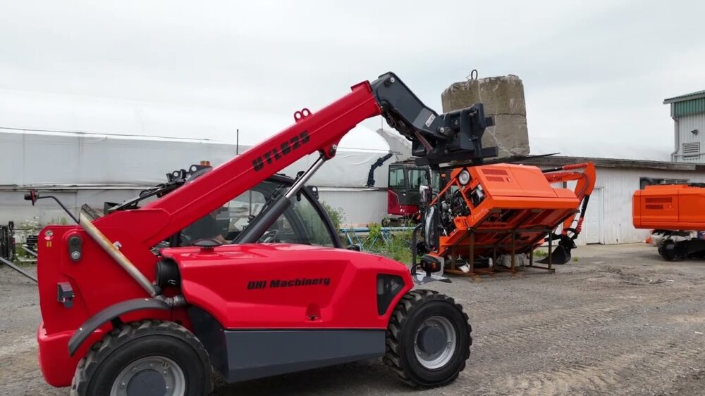 UHI Machinery UTL625 5500 lb Rated capacity telehandler - Image 2