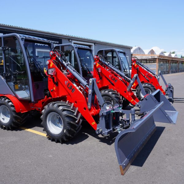 UHI Machinery UTL625 5500 lb Rated capacity telehandler