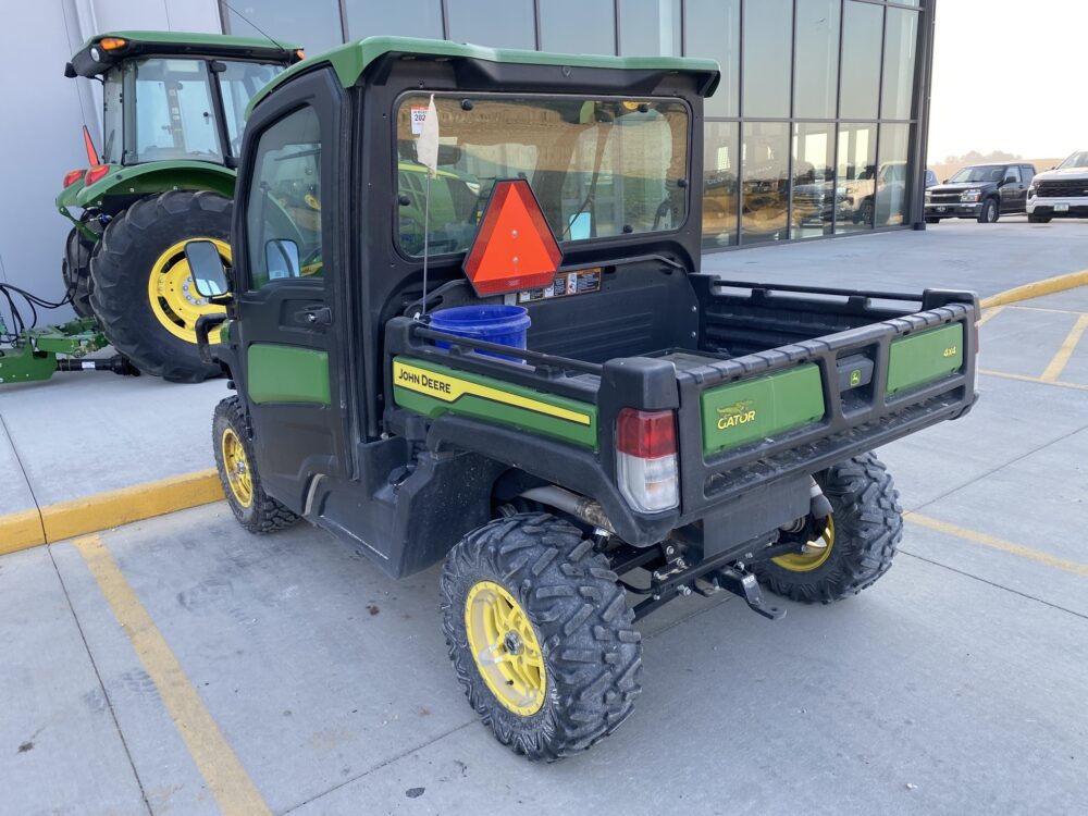 John Deere XUV835R - Image 2